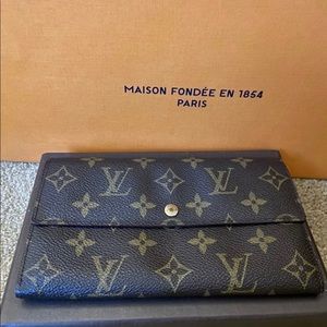 Authentic Louis Vuitton monogram wallet